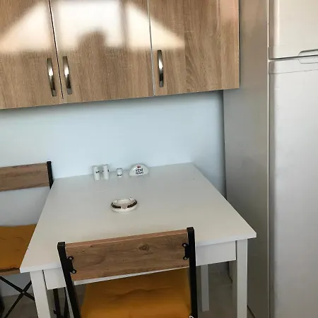 Daniska Cafe Bar & Apart דירה *